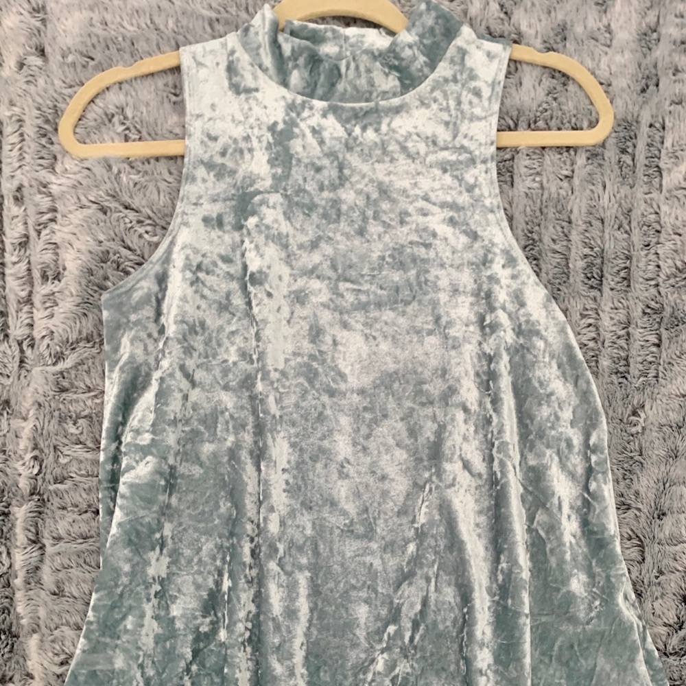 Velvet Light Turquoise Mock Neck Top Size Large